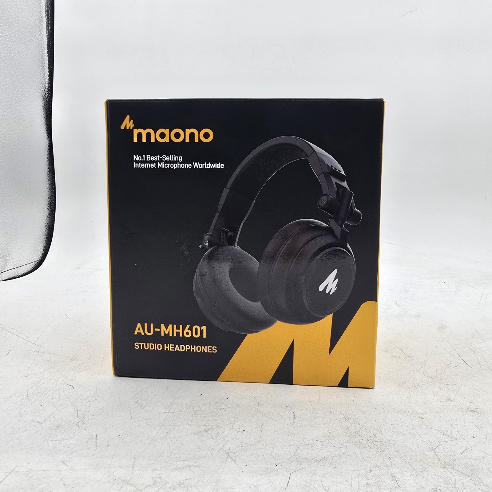 MAONO AU-MH601 50MM Drivers Over Ear Studio Headphones Black 10″ Corded
