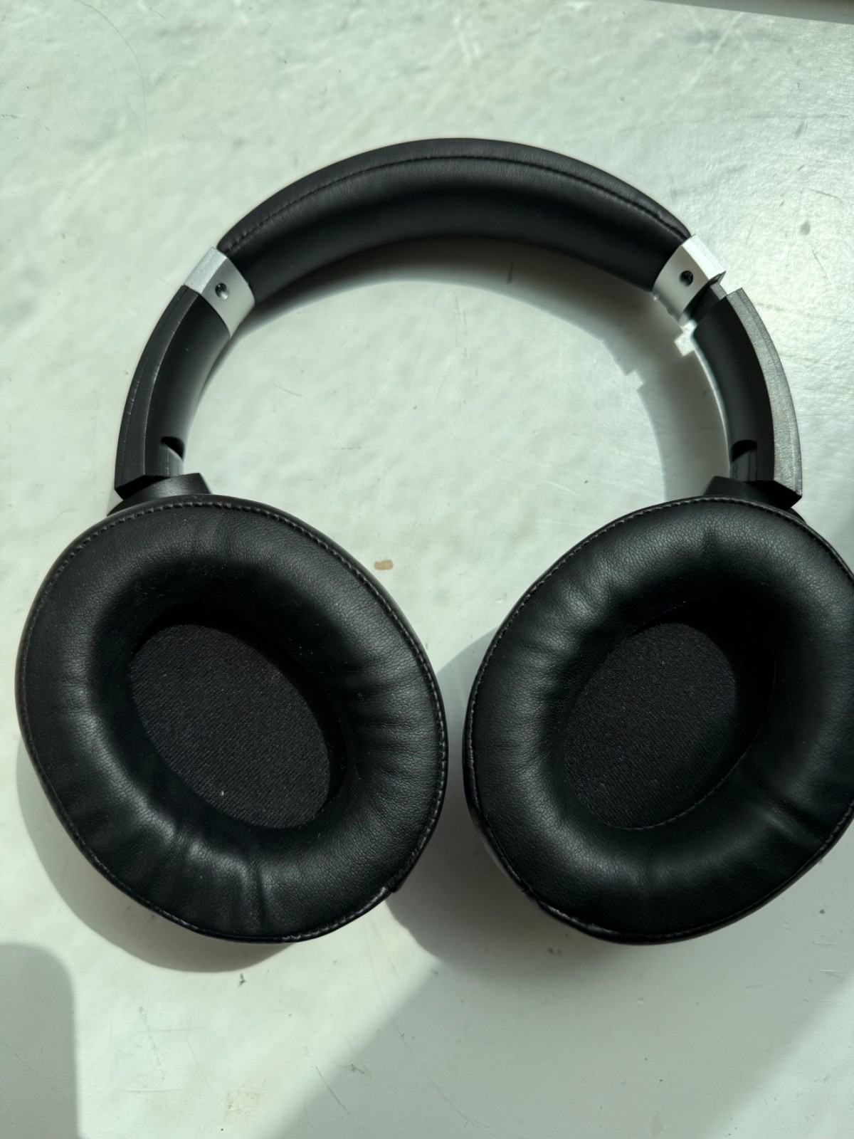 VILINICE Noise Canceling Headphones Wireless Bluetooth Over Ear Microphone Q8