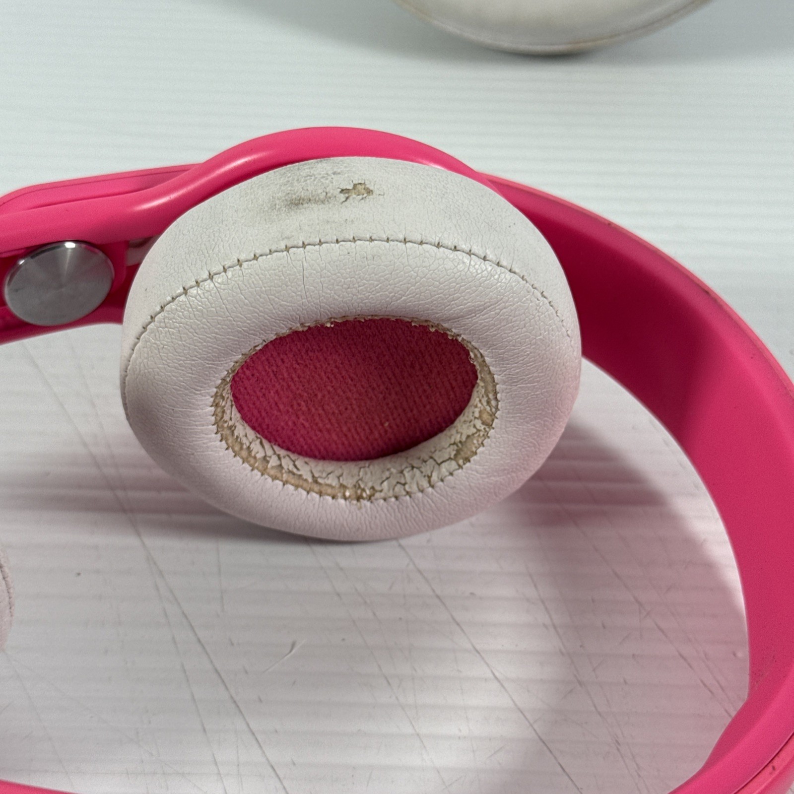 Beats Mixr Mixer David Guetta Edition Limited Edition Rare NEON Pink No Cord