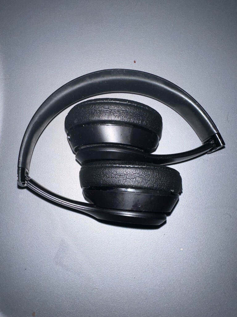 Beats by Dr. Dre Studio 2.0 Wireless Over the Ear Headphones – Matte Black