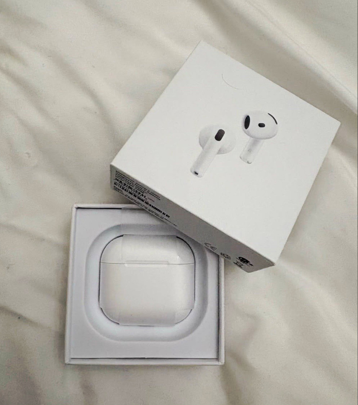 Apple AirPods 4 anc noise cancelation brand new willing to negotiate