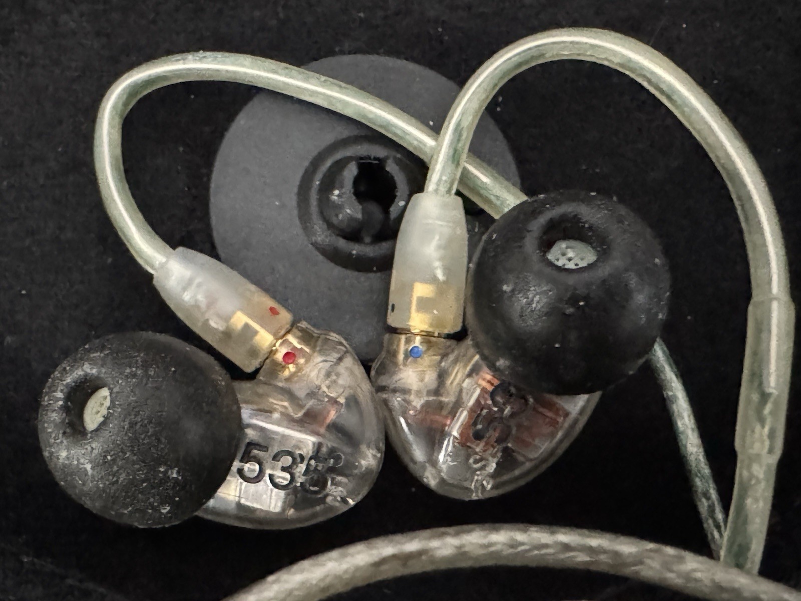 Shure SE535 Sound Isolating In-Ear Earphones with Shure RMCE-BT1