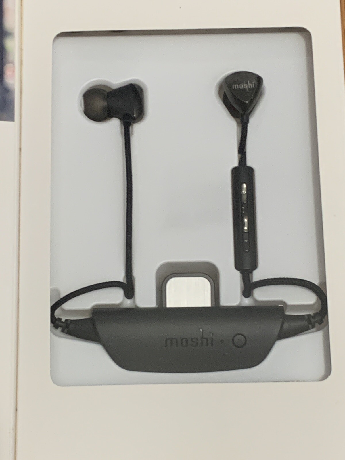 Moshi Vortex Air Bluetooth Earbuds with Mic Black