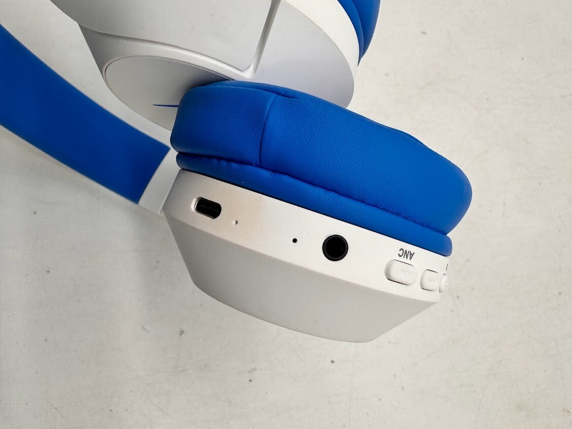 Altec Lansing MZX4500 Kid Safe Headphones Noise Cancelling White/Blue