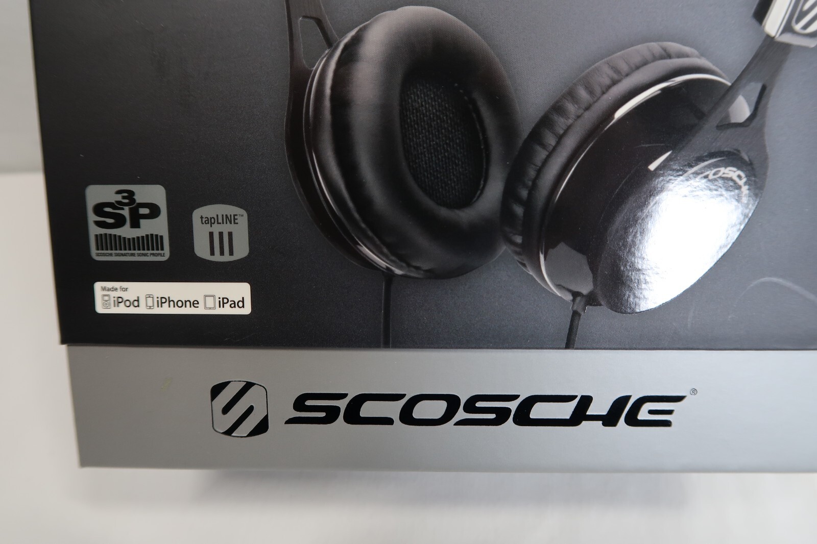 Scosche RH656 Over The Head Headphones With Tapline Black Brand New Sealed