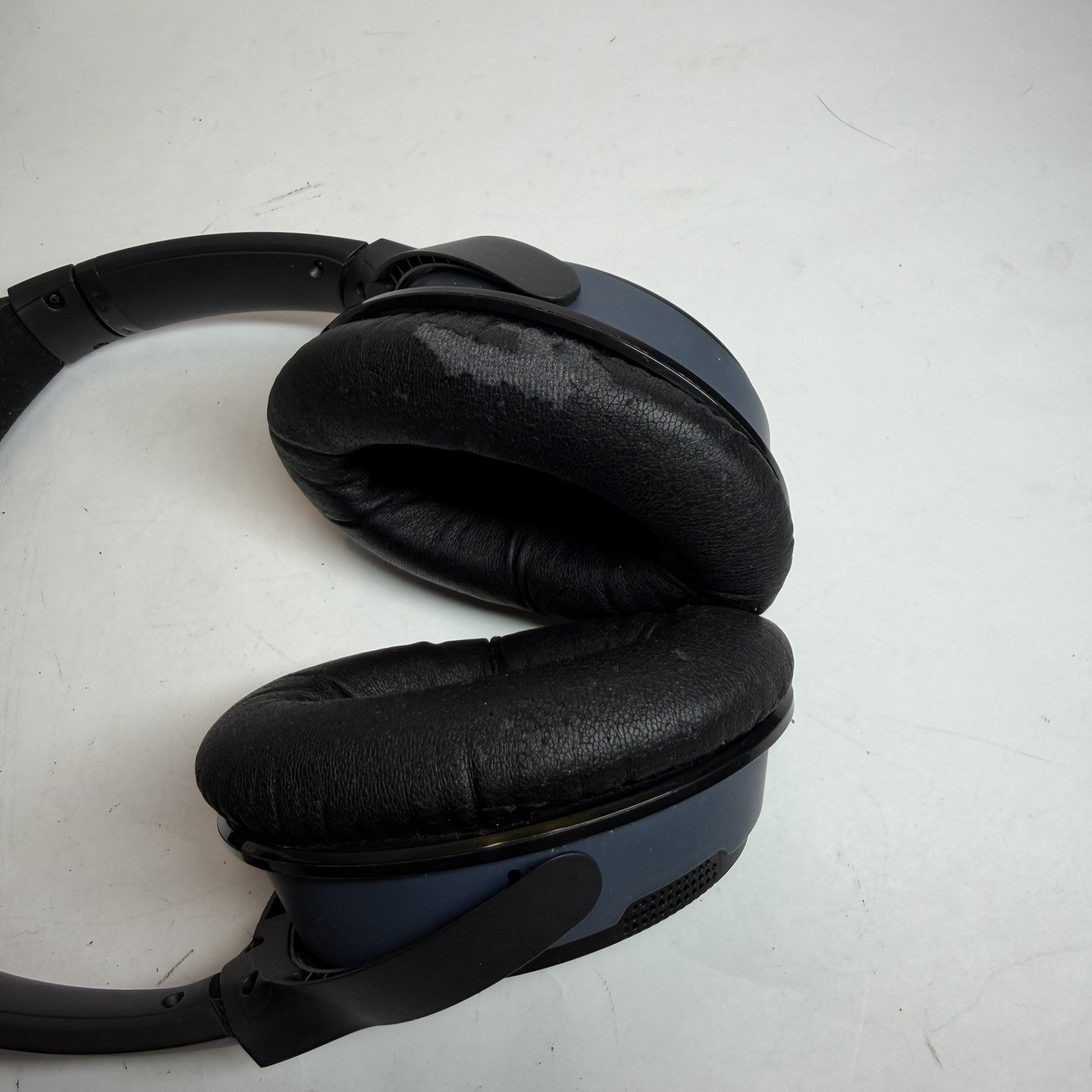 Bose SoundLink Ear Wireless Headphones II: Model BA2 Black
