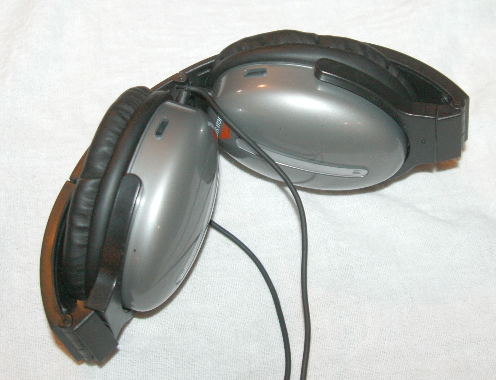 High Sierra NC-710 Noise Cancelling Headphones wired adjustable foldable