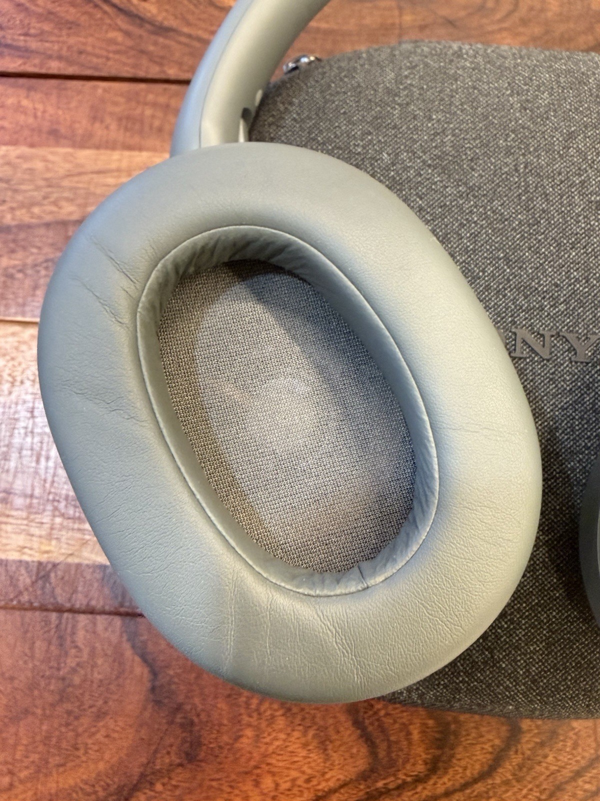 Sony ULT WEAR 900N Wireless Noise Canceling Bluetooth Headphones – Forest Gray