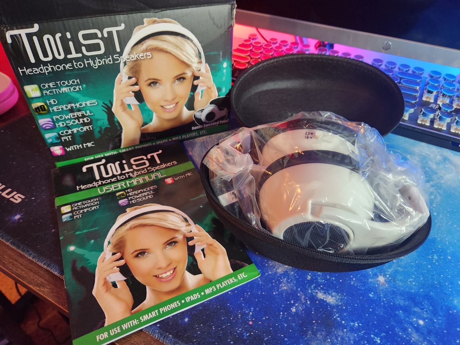HD Twist Over Ear Headphones to Hybrid Speakers, White