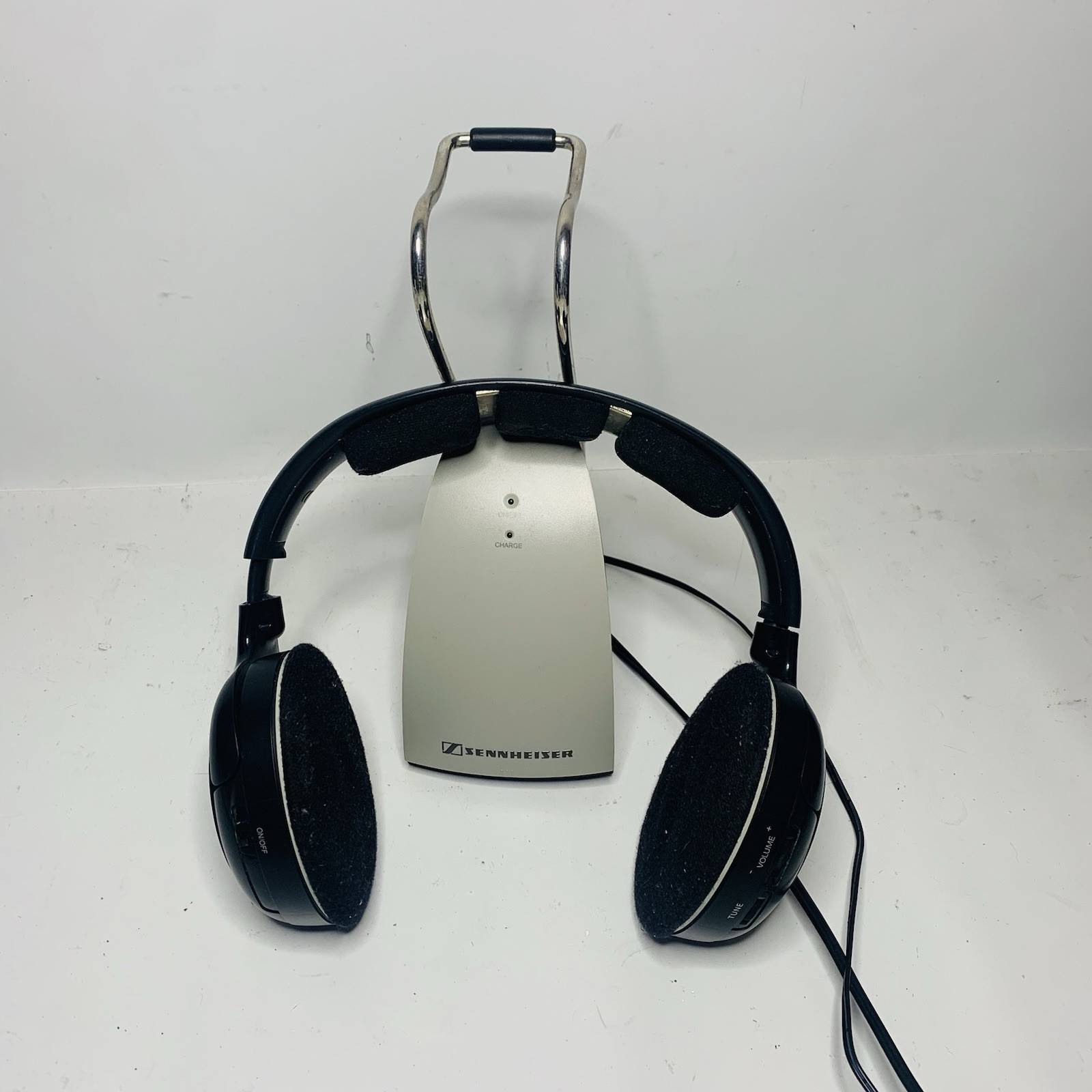 Sennheiser HDR120 Wireless TV Headphones TR120 Base w/ Cables