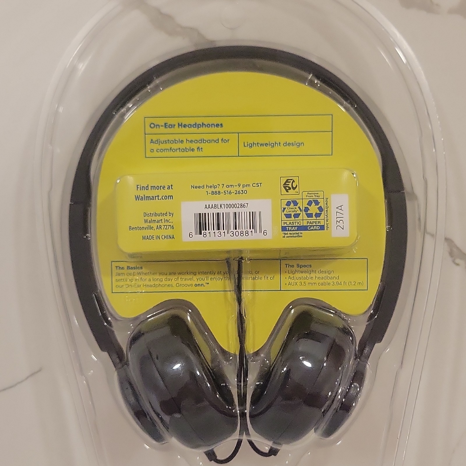 onn. groove On-Ear Headphones Black 3.5mm Jack 3.94ft Lightweight Adjustable