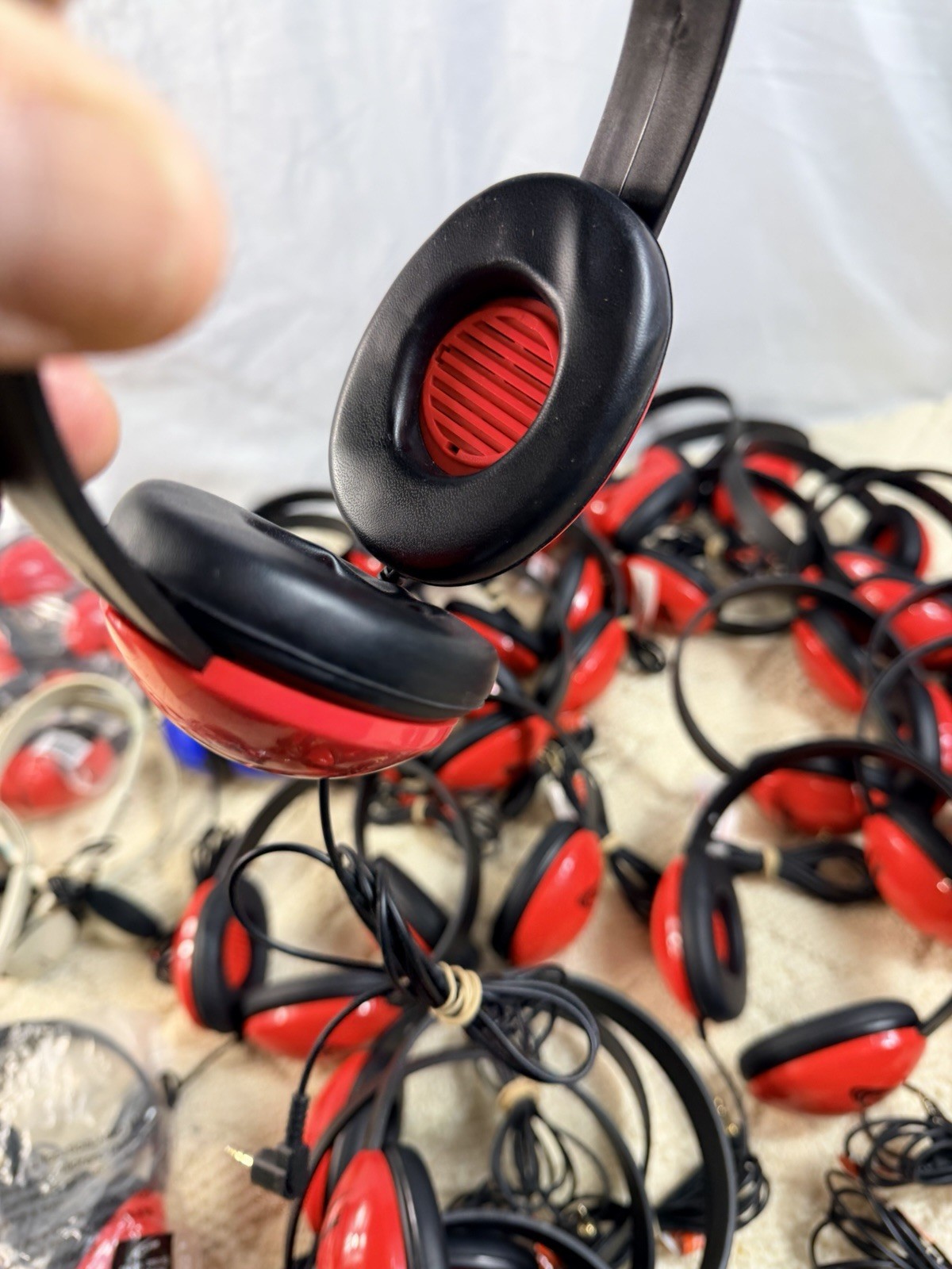 LOT OF 33Headphones Califone 2800 Listening First Stereo – Red, Blue for kids