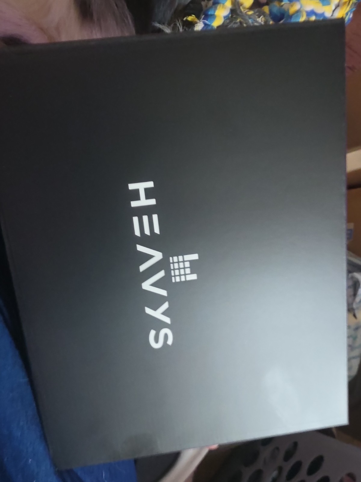heavys h1h Wireless Closed Back Headphones BUNDLE. BRAND NEW