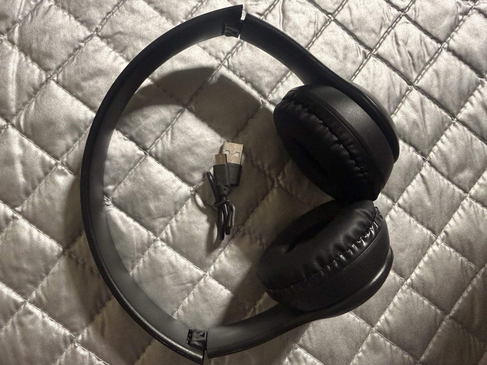 P47 P47 5.0+EDR Bluetooth Over-Ear Headphones Black Noise Cancel w/ Mic