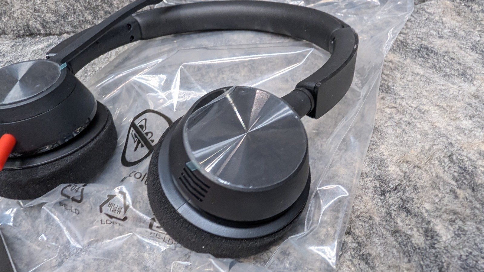 Poly Blackwire 3320 Stereo Microsoft Teams Certified USB-C Headset + USB-C/A Ada