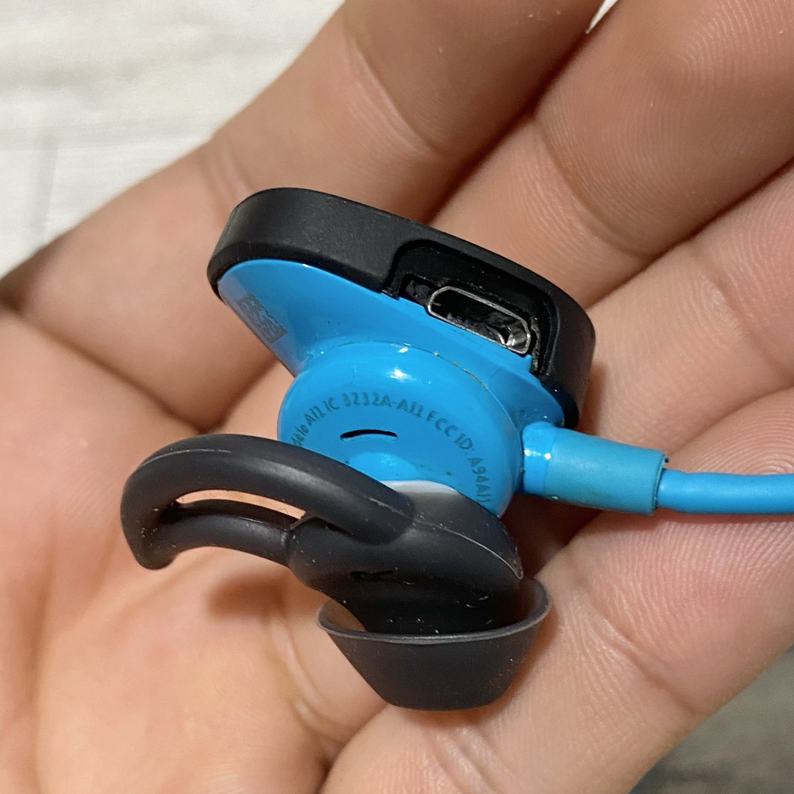 Bose Soundsport A11 IC 3232A-AI1 Black Bluetooth Wireless Earphones With Case