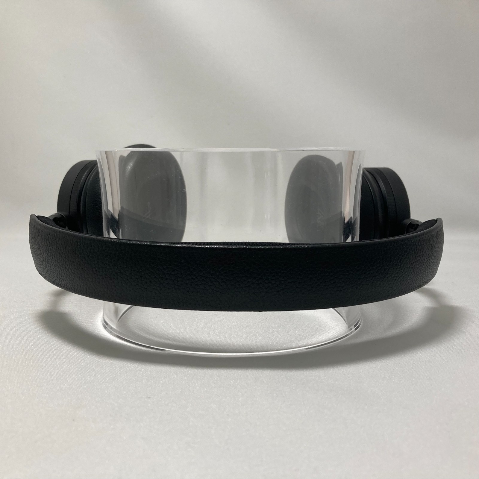 Bang & Olufsen Beoplay H95 Wireless ANC Over-Ear Headphones Titanium 40mm