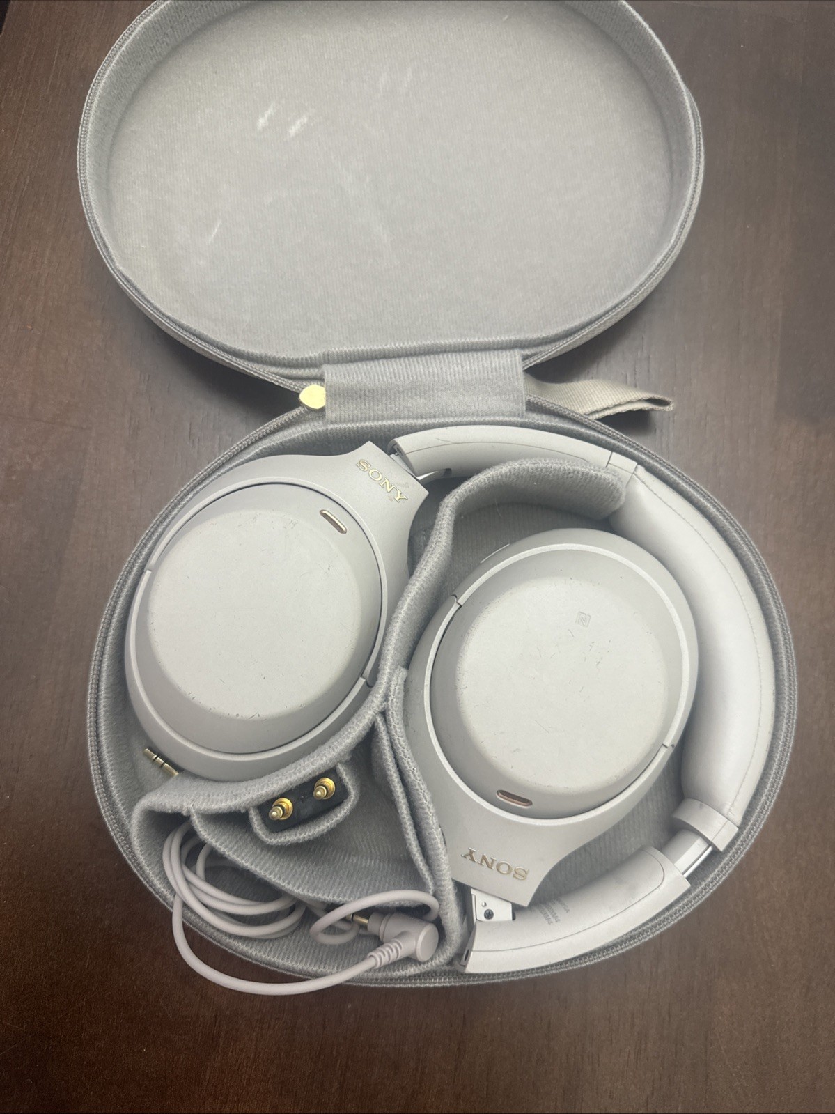 SONY WH-1000XM4 noise cancelling beige Wireless Headphones Over ear bluetooth