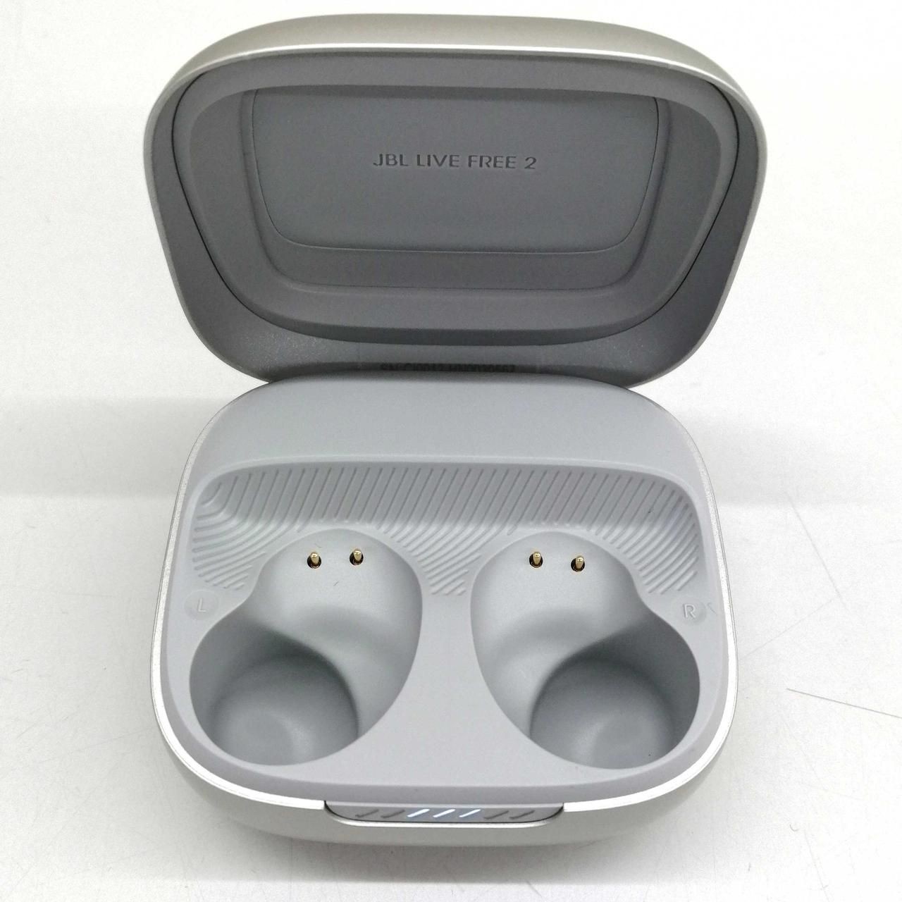 JBL Wireless Earbuds Live Free 2 tws Used