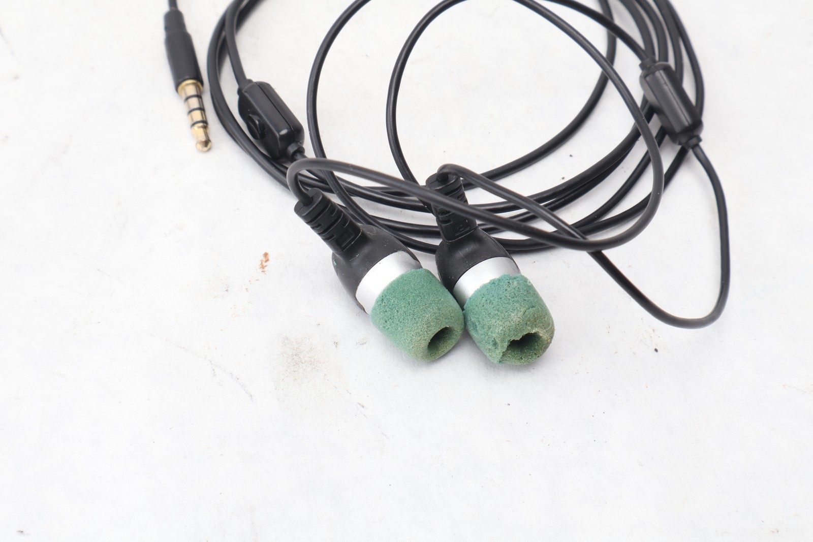 Ultimate Ears Metro.fi 2 In-Ear Headphones Earbuds Wired Noise Isolating Black