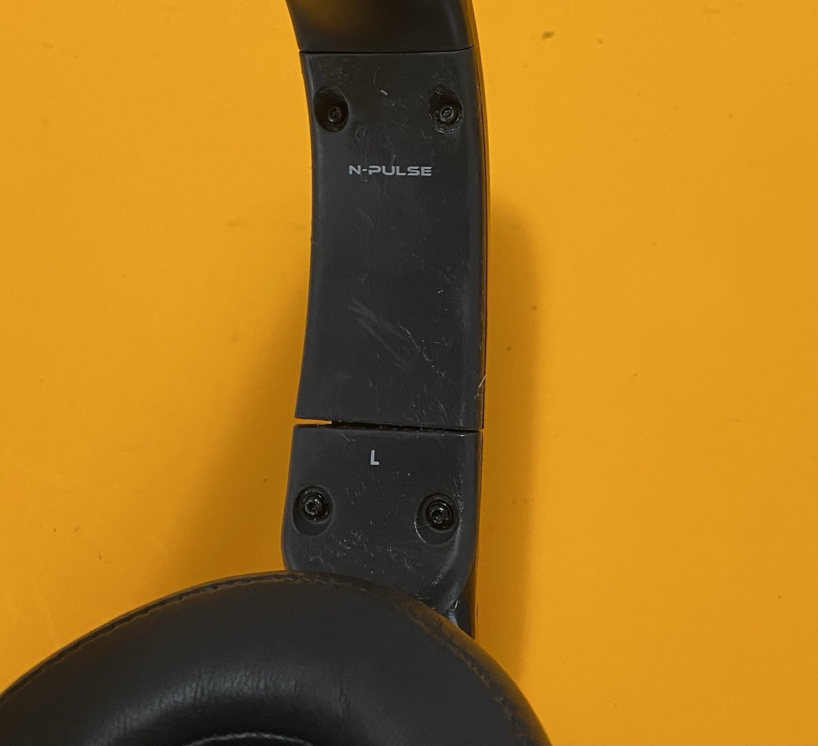 Monster NCredible N-Pulse Over-Ear Wired Headphones Black Working