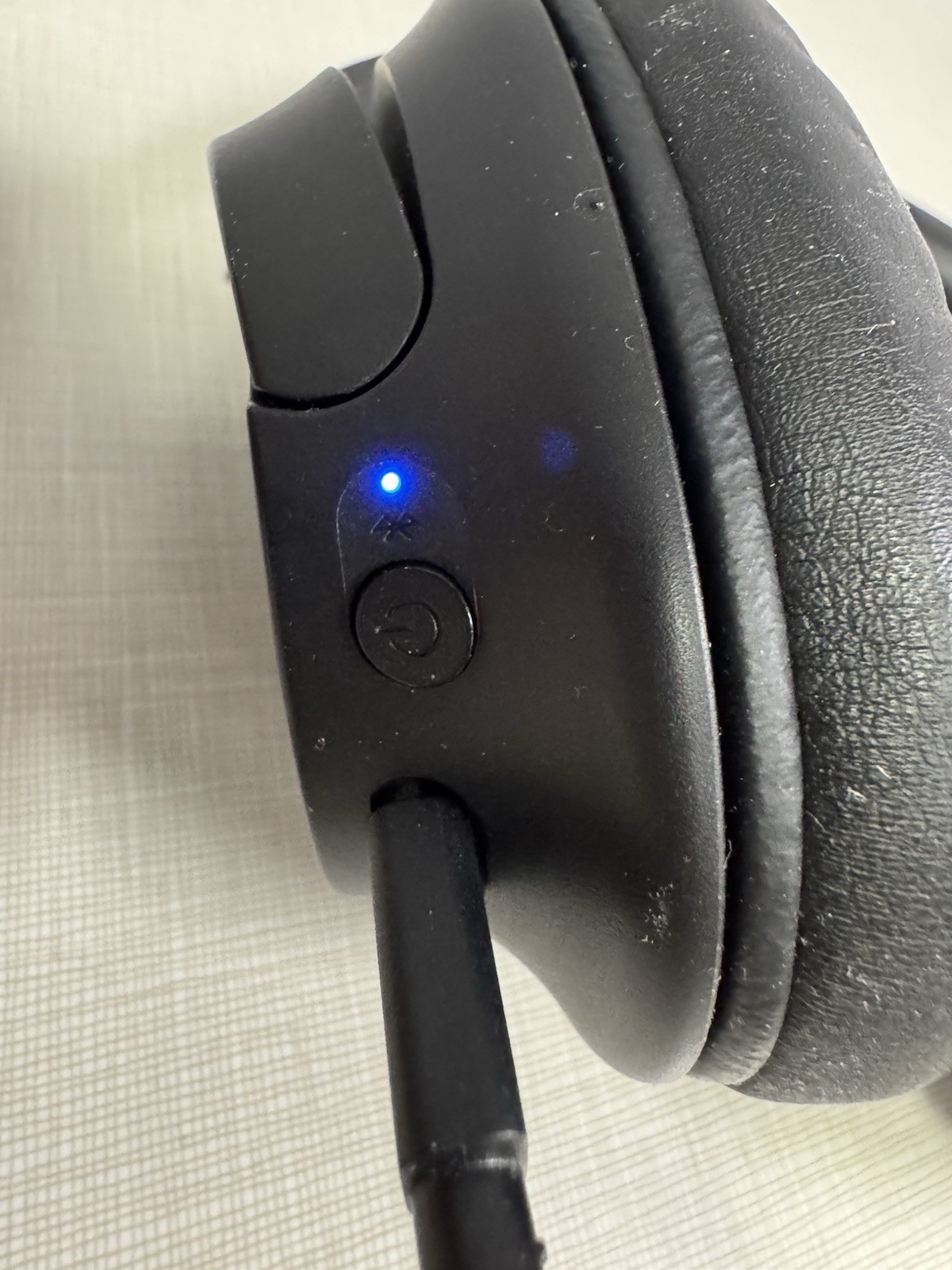 Sony WH-CH720N Noise Canceling Wireless Headphones with case YY2966 – Black