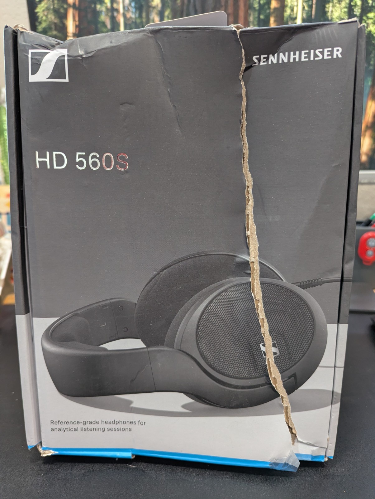 SENNHEISER HD 560 S Over-The-Ear Audiophile Headphones