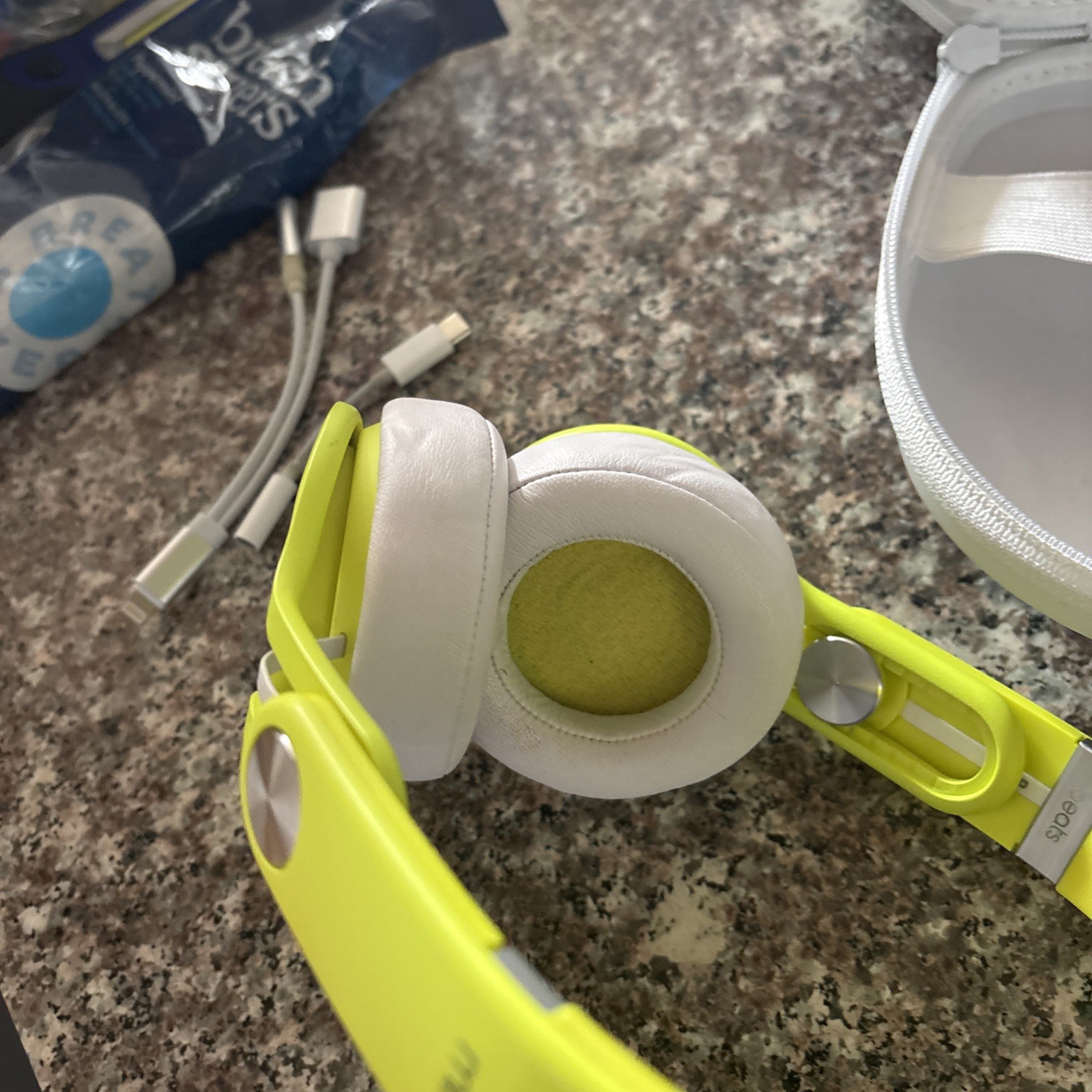 Beats ‘Mixr’ Wired Neon Green Limited Edition David Guetta DJ Headphones