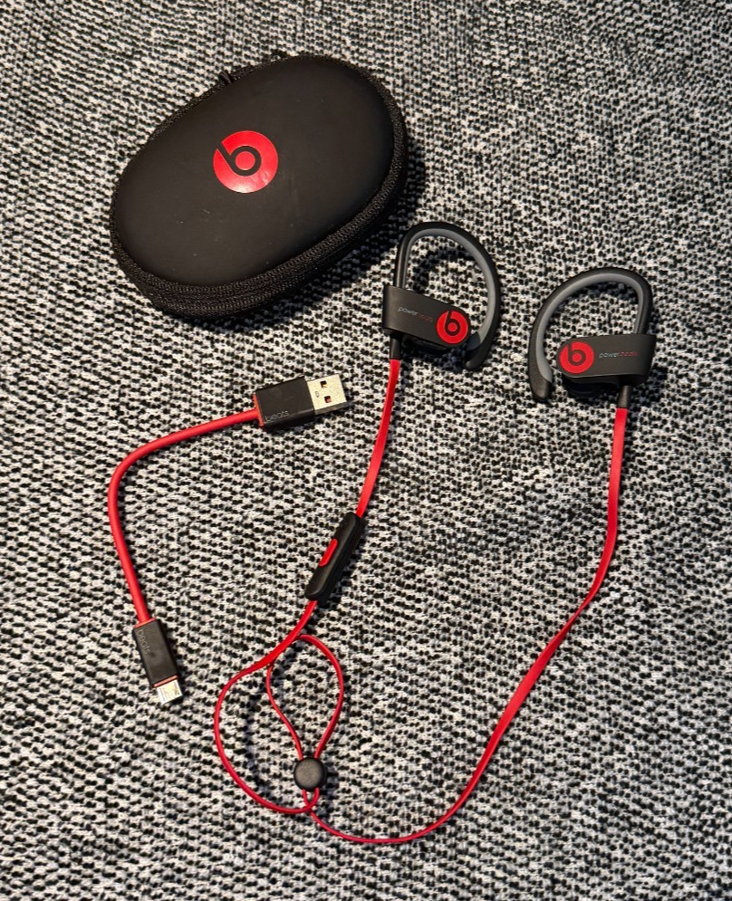 Beats by Dr. Dre Powerbeats2 Wireless Ear-Hook Headphones – Black/Red