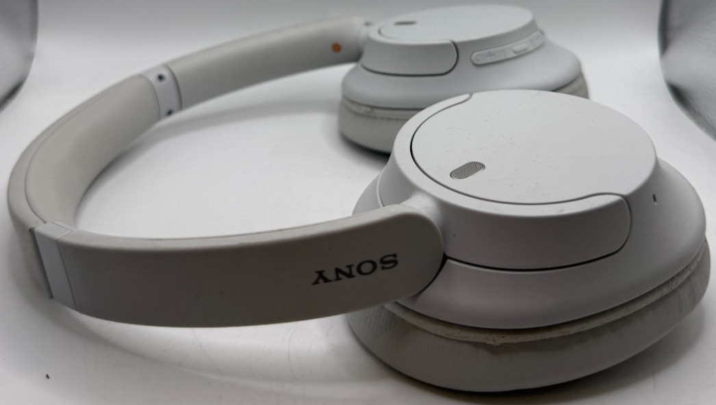 Sony Noise Canceling Wireless Headphones Model YY2966 WH-CH720N