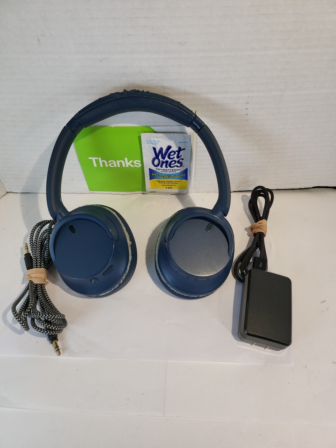 Sony Wireless Over-Ear Headphones YY2966 WH-CH720N Noise Canceling Working Good.