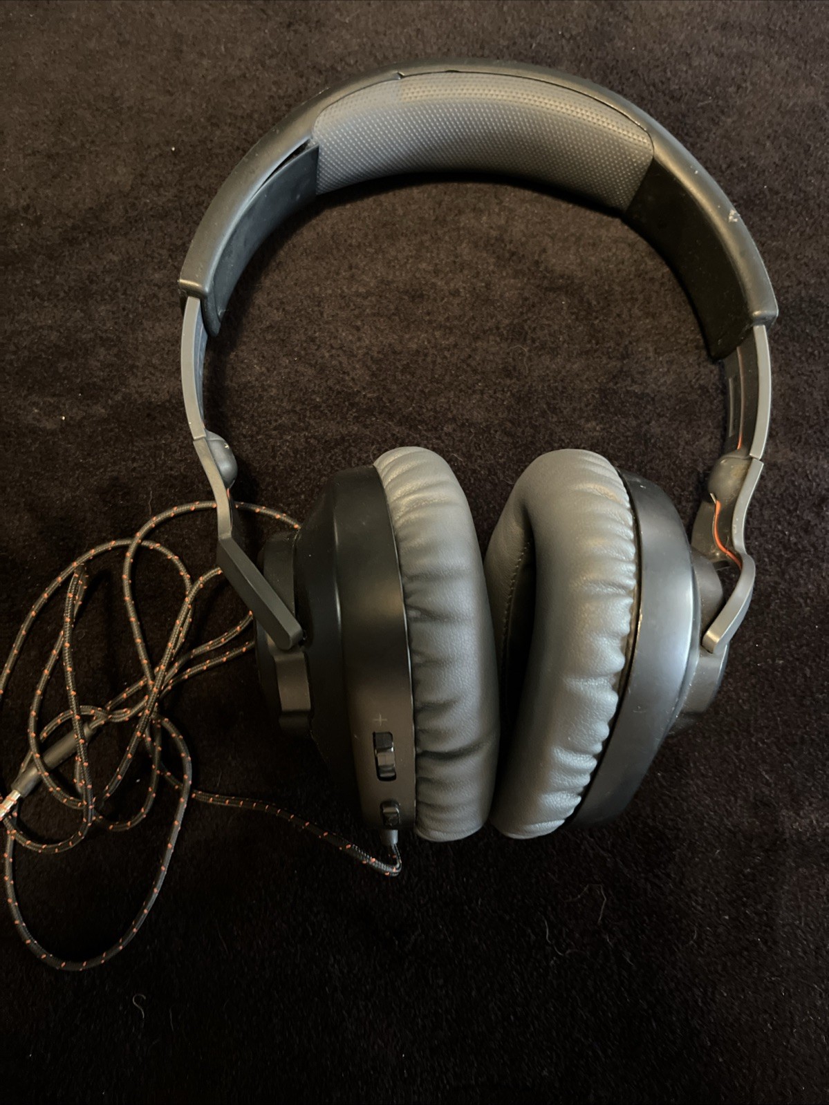 JBL Quantum 100 Wired Over-Ear Gaming Multi Platform Headphones No Mouthpiece