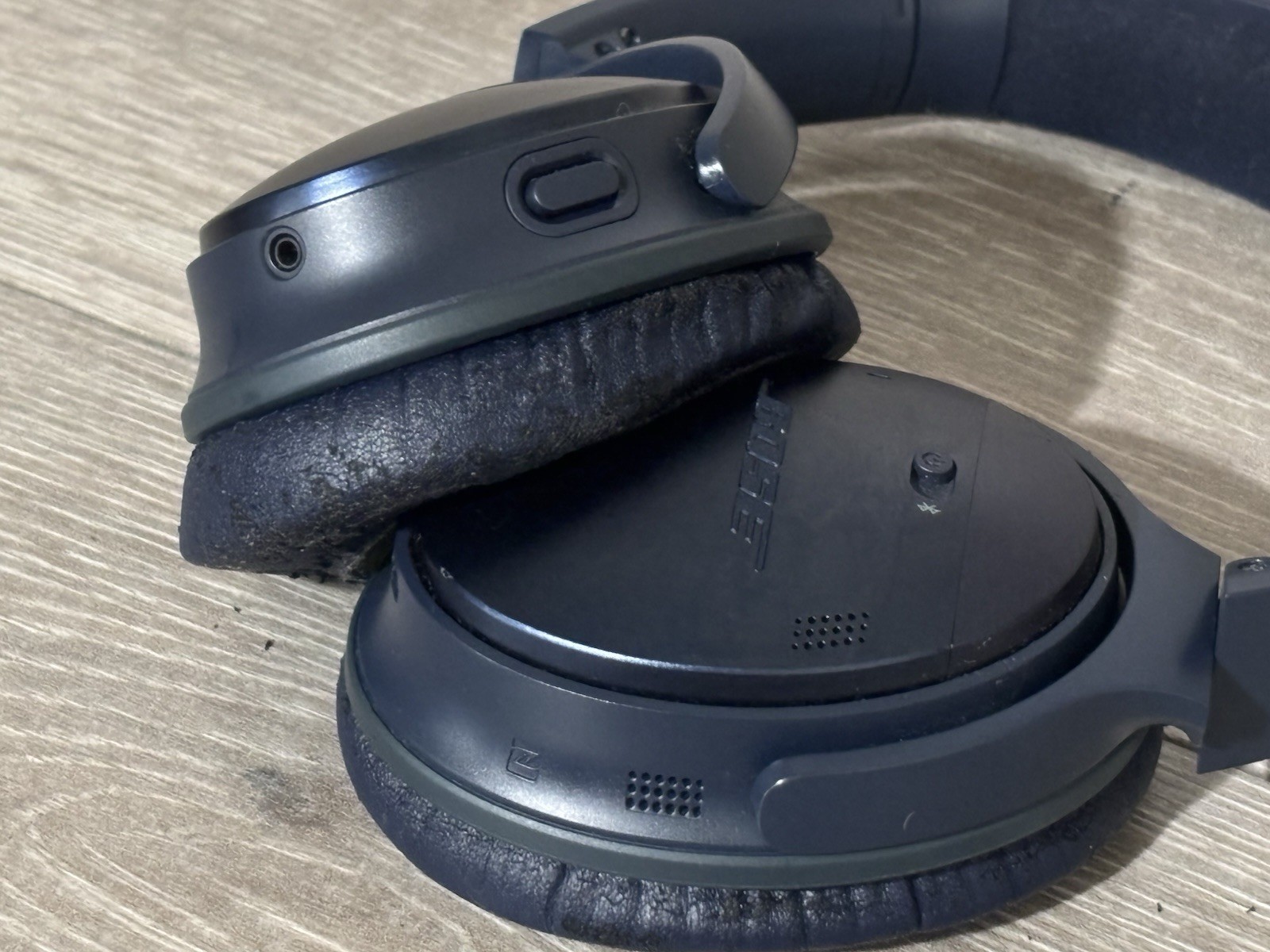 Bose 425948 Blue QuietComfort QC35 Noise Cancelling Headphones – Need Ear-Pads