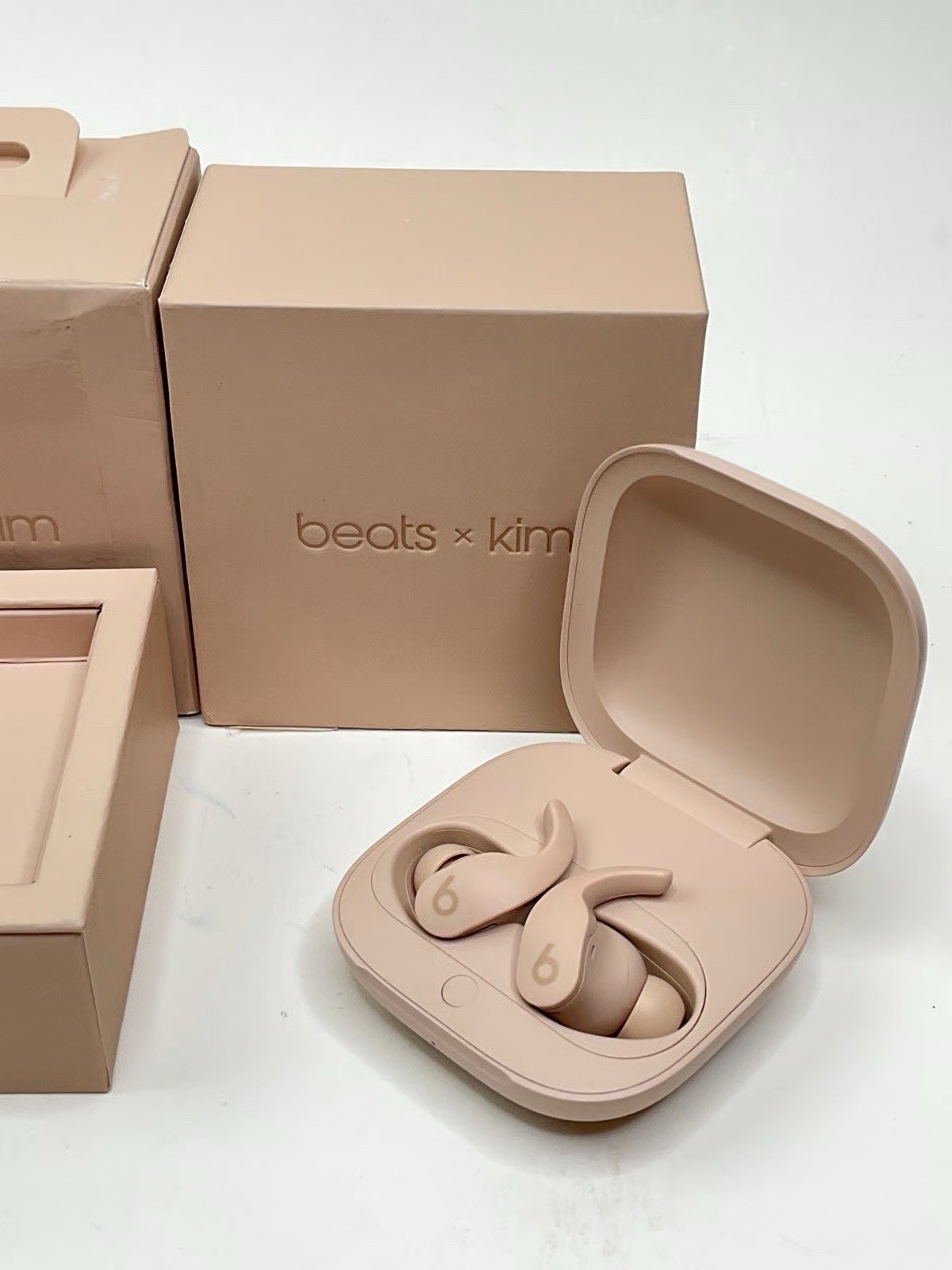 Beats x Kim Beats Fit Pro Dune Earbuds MNW53CH/A