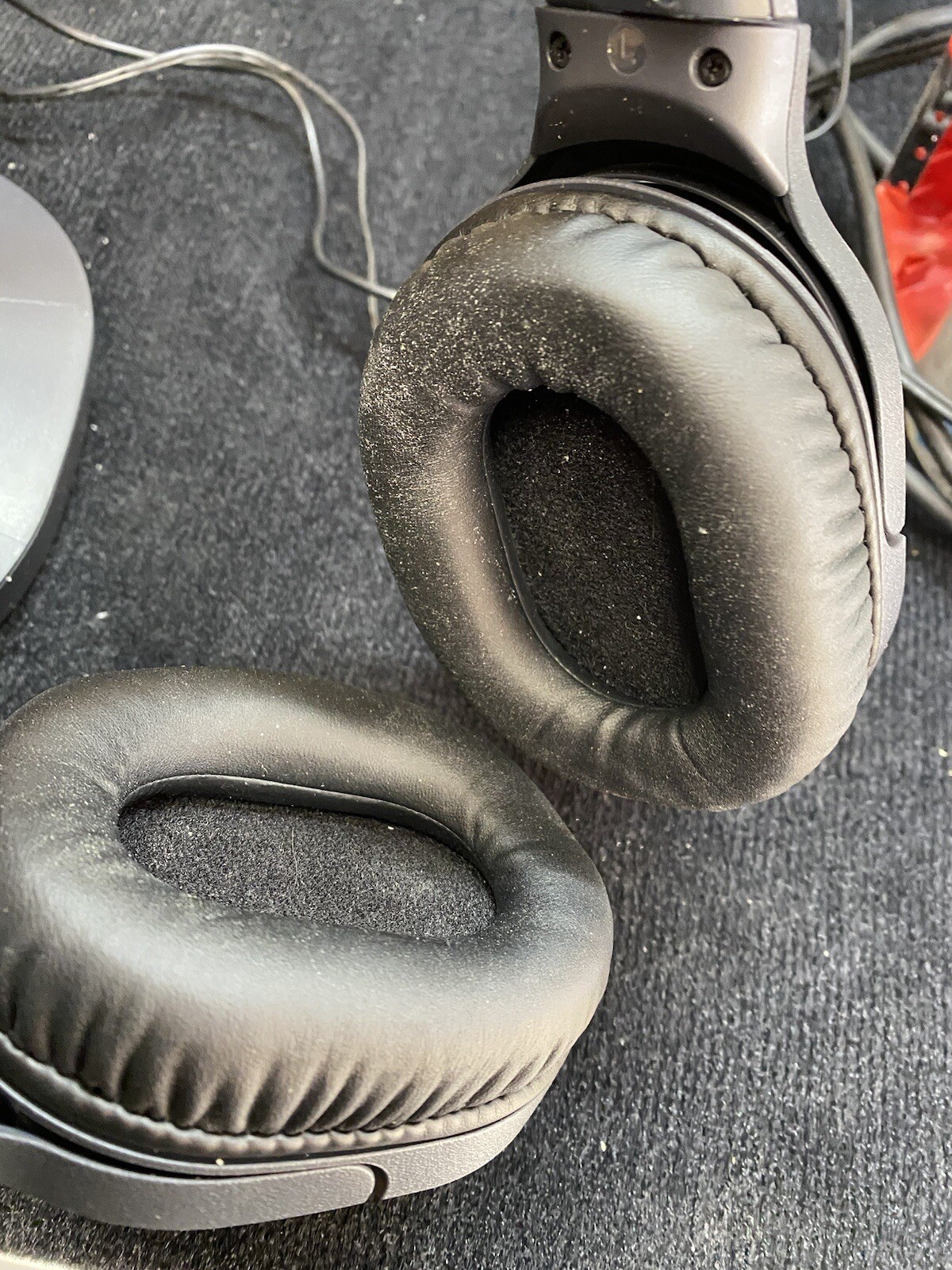 SONY Wireless Headphones WH-RF400R with Transmitter Dock TMR-RF400