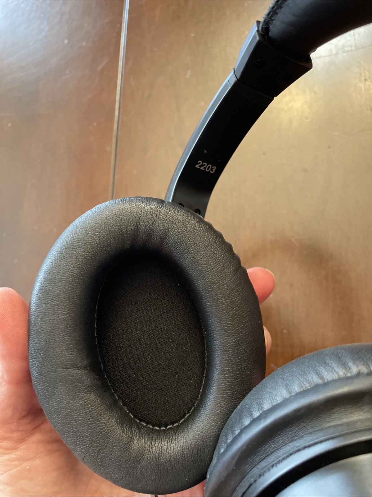 Hamilton Buhl Active Noise Cancelling Headphones with Case NCHBC1