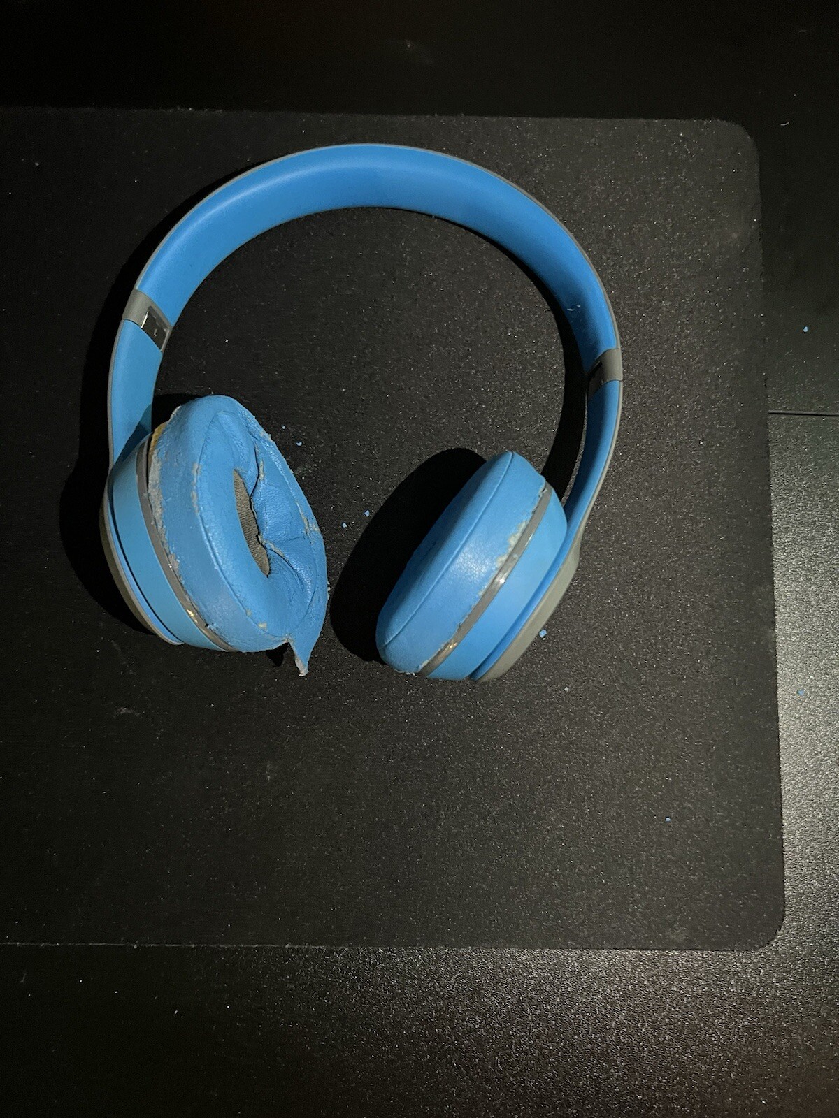 Gray Blue Beat Solo Wireless Headphones