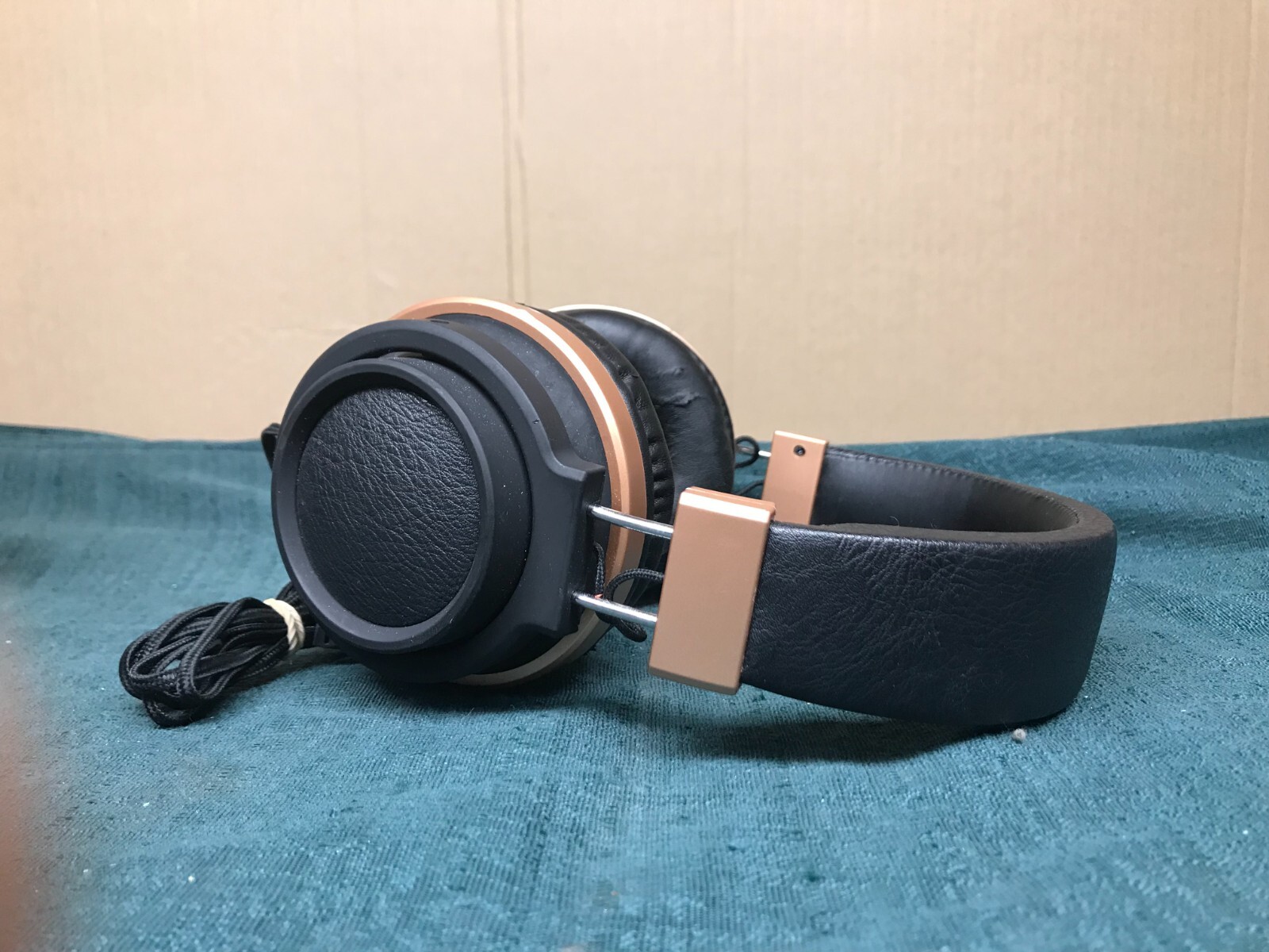 Headphones – Double – Headband – 3.5mm Jack – Ear Cup – Black/Brown – Tested