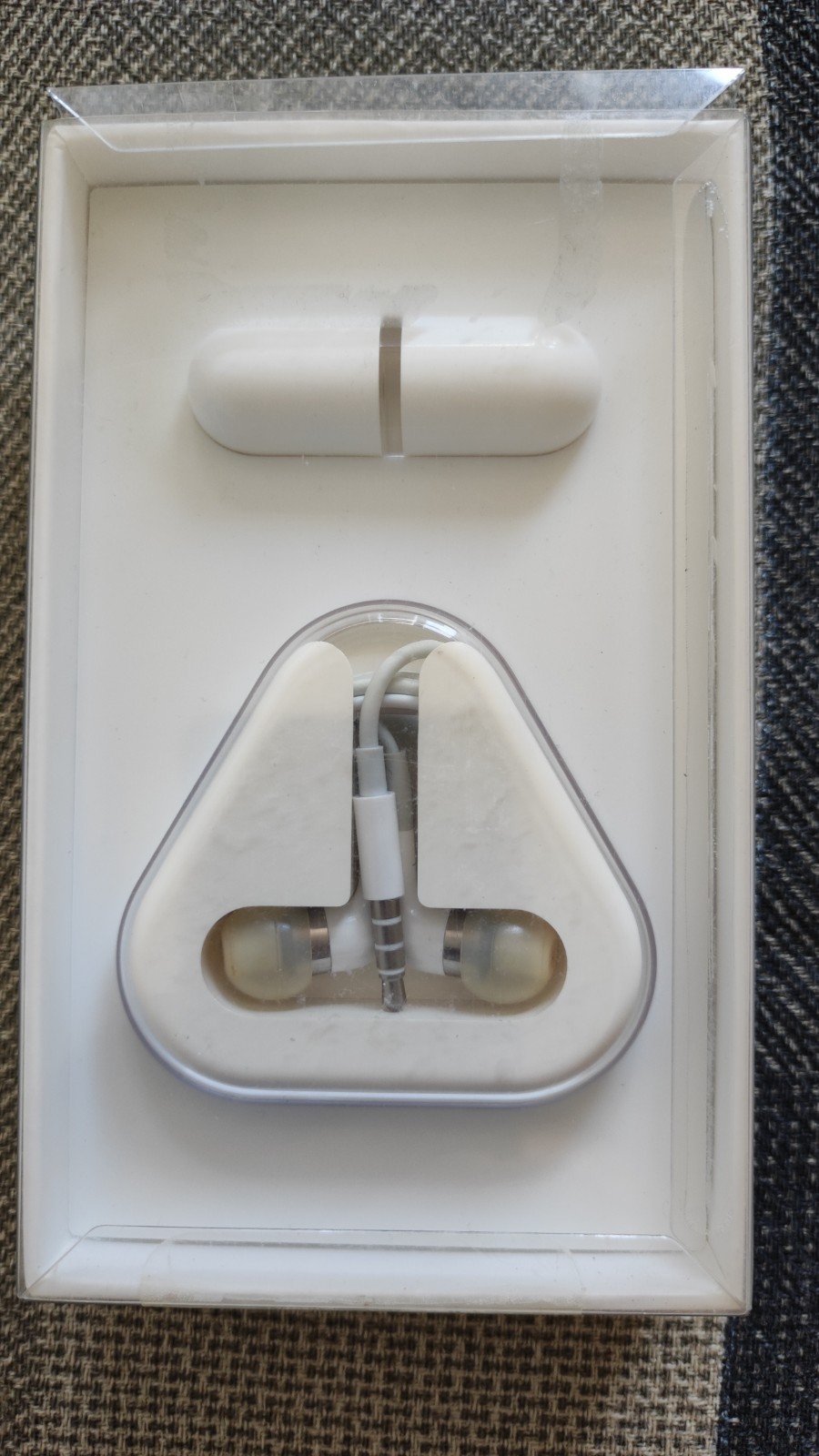 Apple In-Ear Headphones Remote Mic MA850G/B – Vintage Vg CIB Open Box NEW