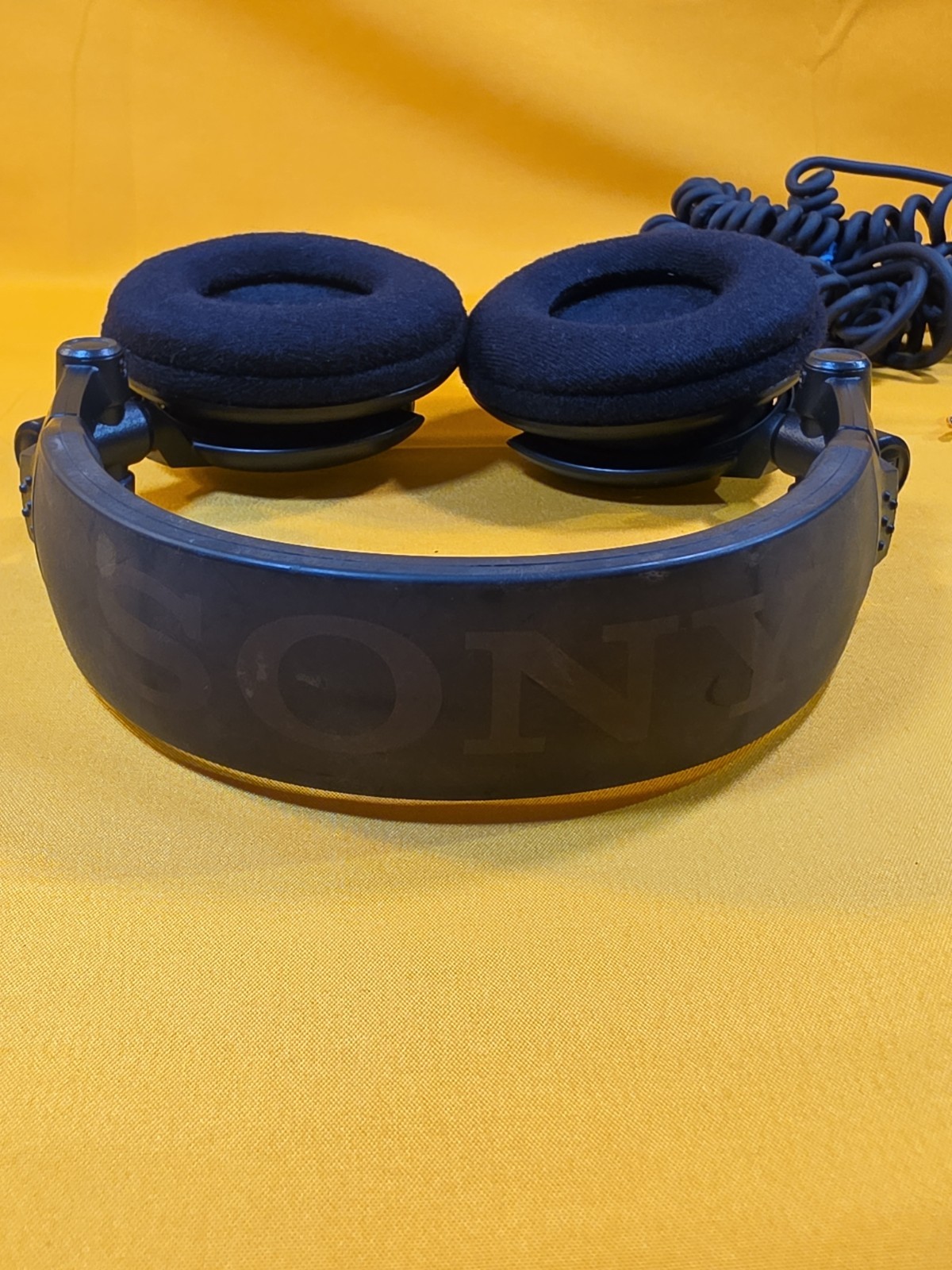 Genuine Original Sony MDR-V500 DJ Stereo Monitor Headphones Made in Thailand B12