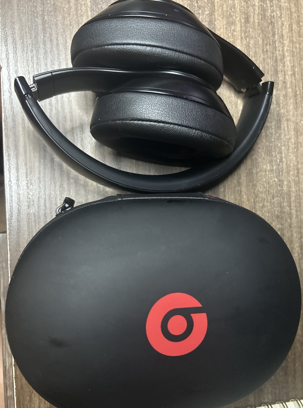 Beats Studio 3 Wireless Matte Black Headphones W/case