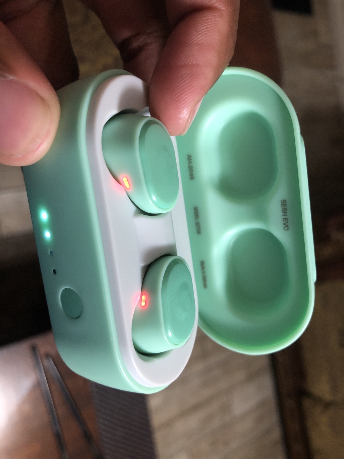 Sesh Evo Mint Green Wireless Headphones
