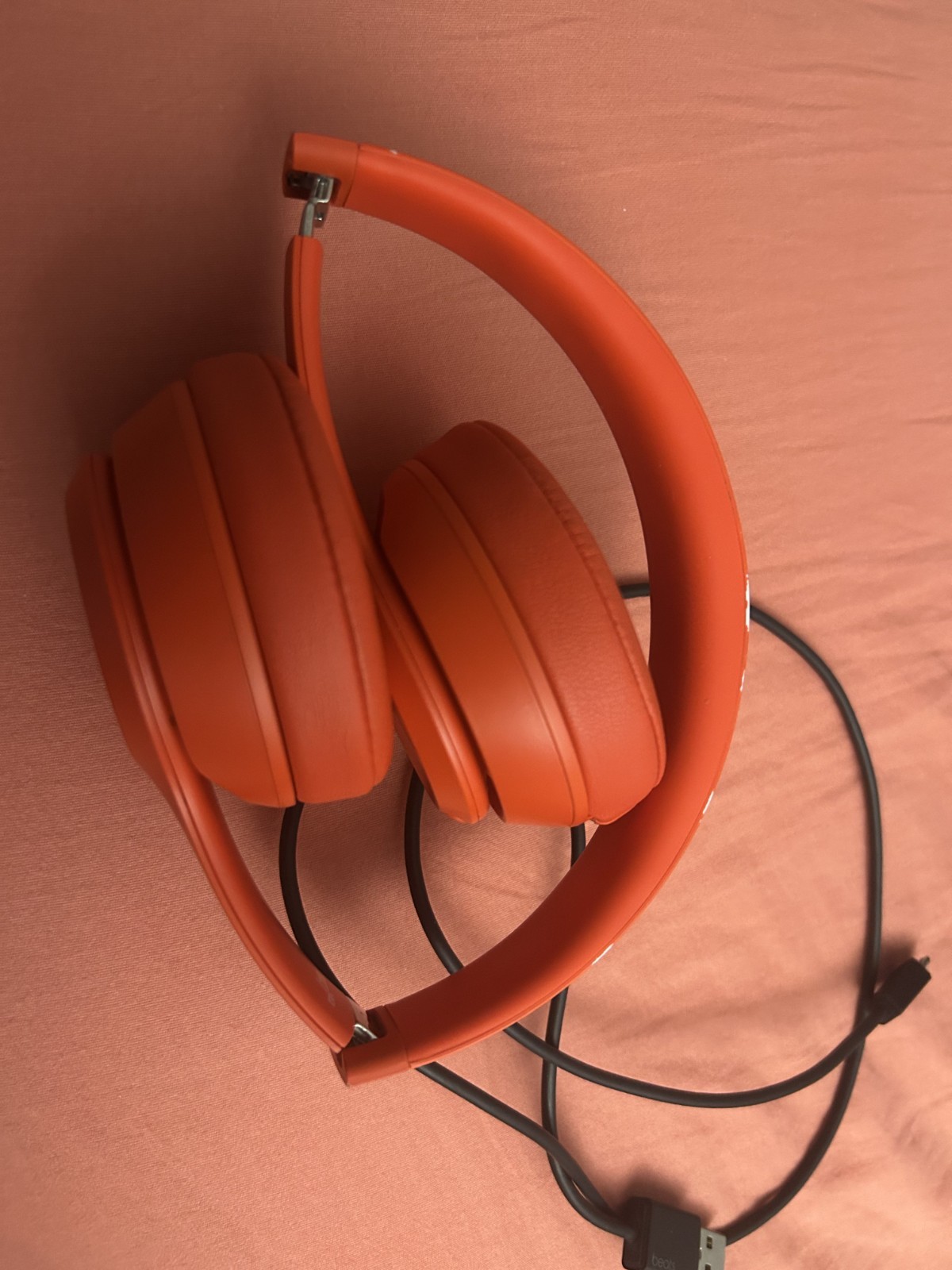 Beats Solo3 Wireless On-Ear Bluetooth Headphones with Apple W1 Chip – Red Citrus