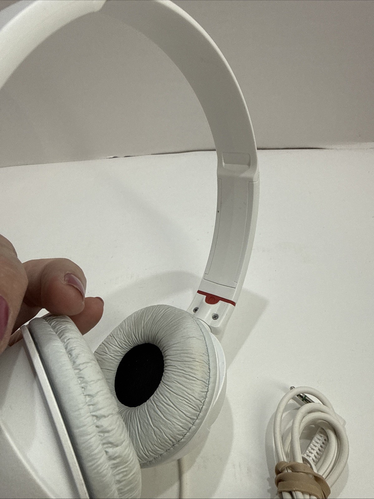 Sony Headphones MDR-ZX110 Audio Headband White 3.5mm Jack Tested