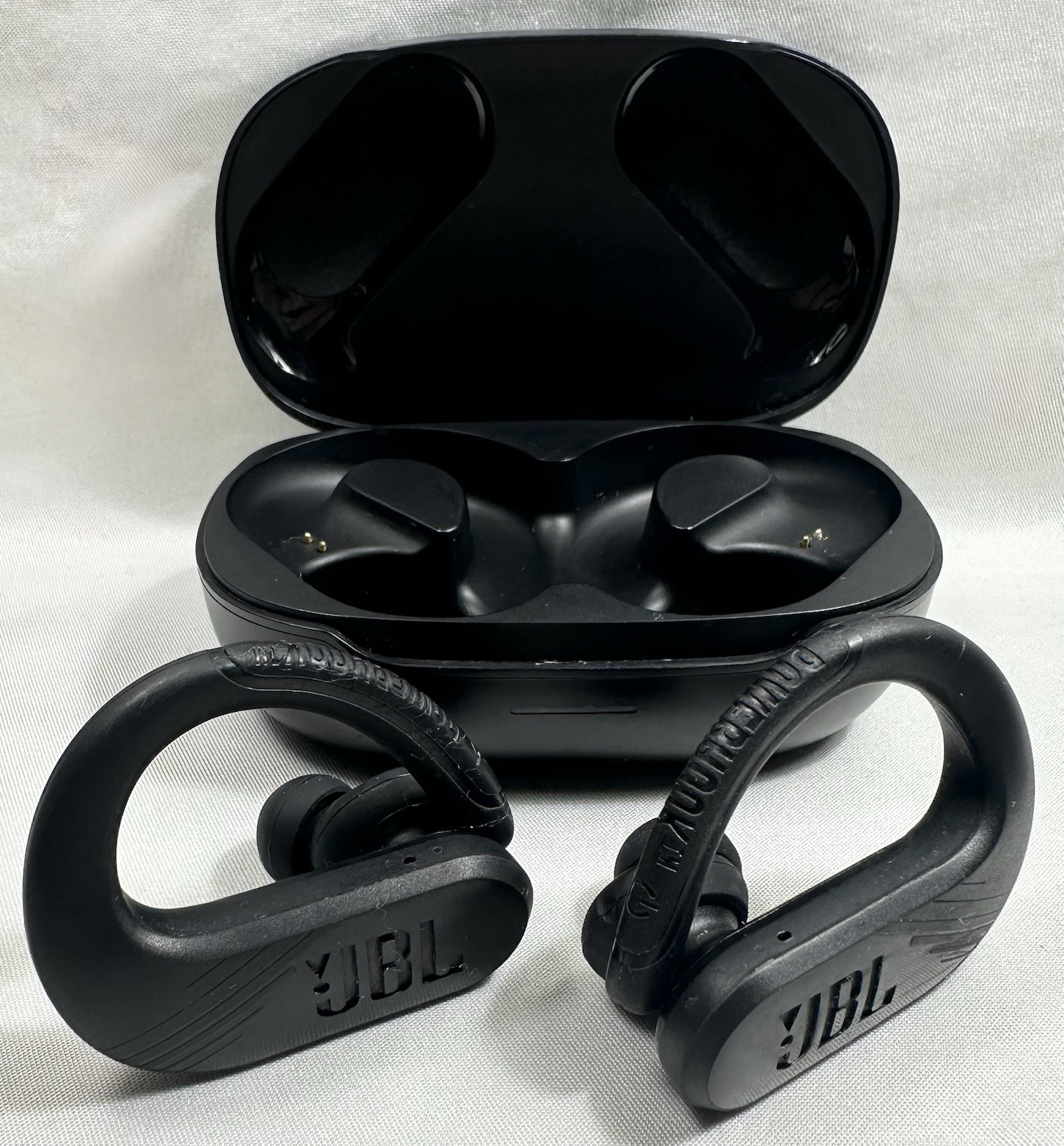 JBL Endurance Peak 3 True Wireless Active Earbuds Used | Fair Condition