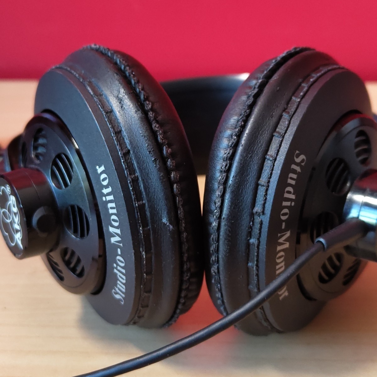 Great! AKG K240DF Studio-Monitor Headphones 2x 600 OHMS Diffuse-Field – Austria
