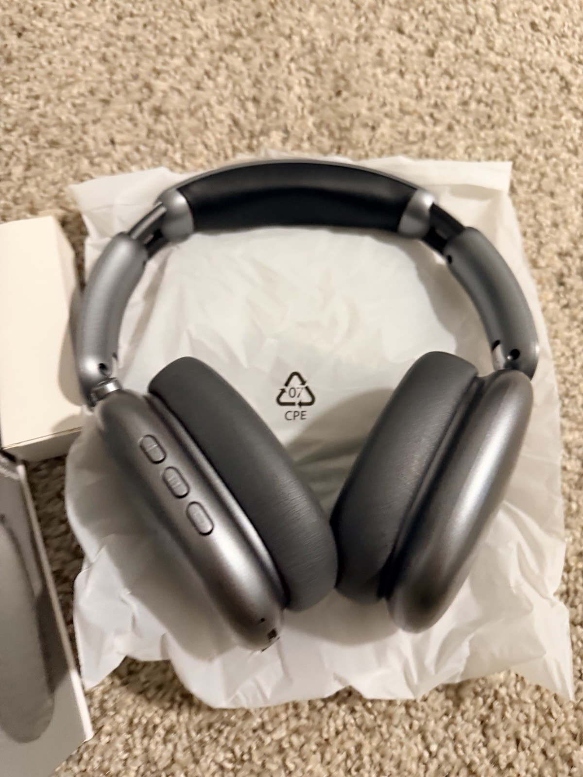 Y02 Hybrid ANC Over-Ear Headphones Hi-Res Audio Multi Point 5 EQ Grey