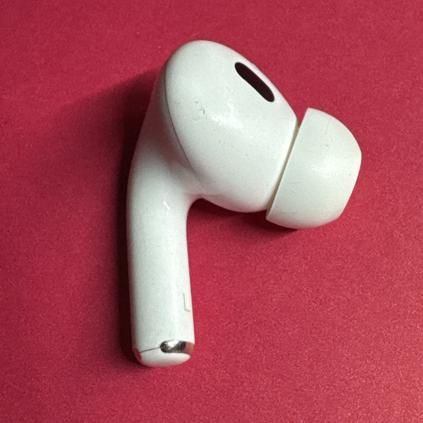 A3048 Left Genuine Apple AirPod Pro 2 (2nd Gen) – Only Pairs With A3047