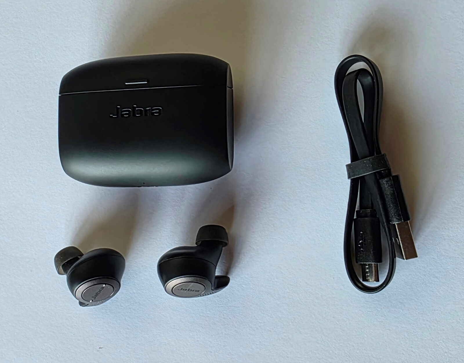Unused Titanium Black Jabra Elite 65t True Wireless Earbuds wt Cable in Retail P