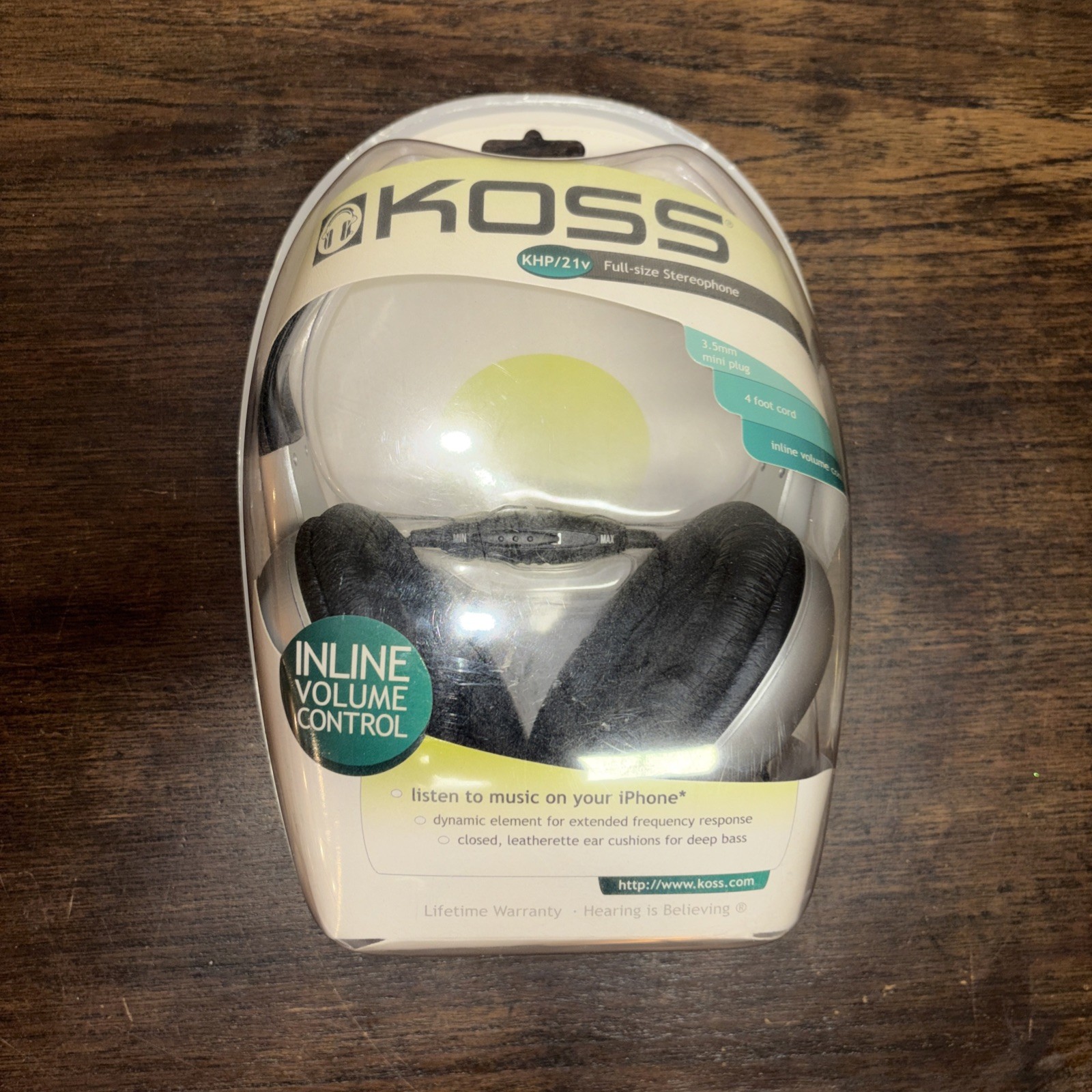 NEW~ KOSS KHP/21V ~ FULL SIZE HEADPHONES~ 4 FT CORD ~INLINE VOLUME ~SEALED